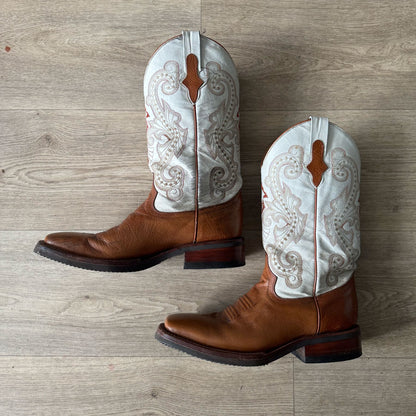 sz 9.5 EE Ferrini cowboy boots