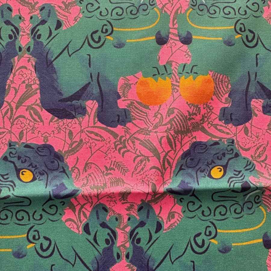 Fabric MVAM: Foo dogs