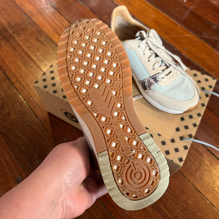 sz 6 Frankie 4 Natalya runners