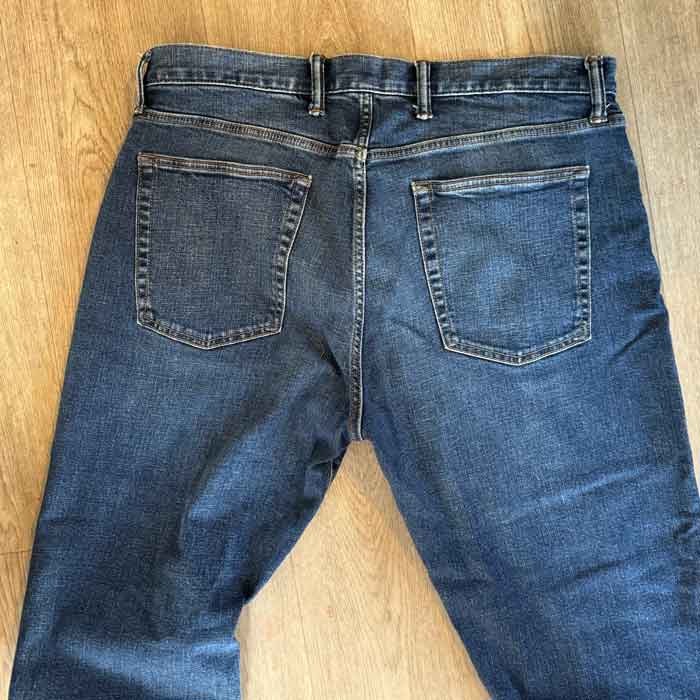 sz 36 mid blue Gap denim jeans