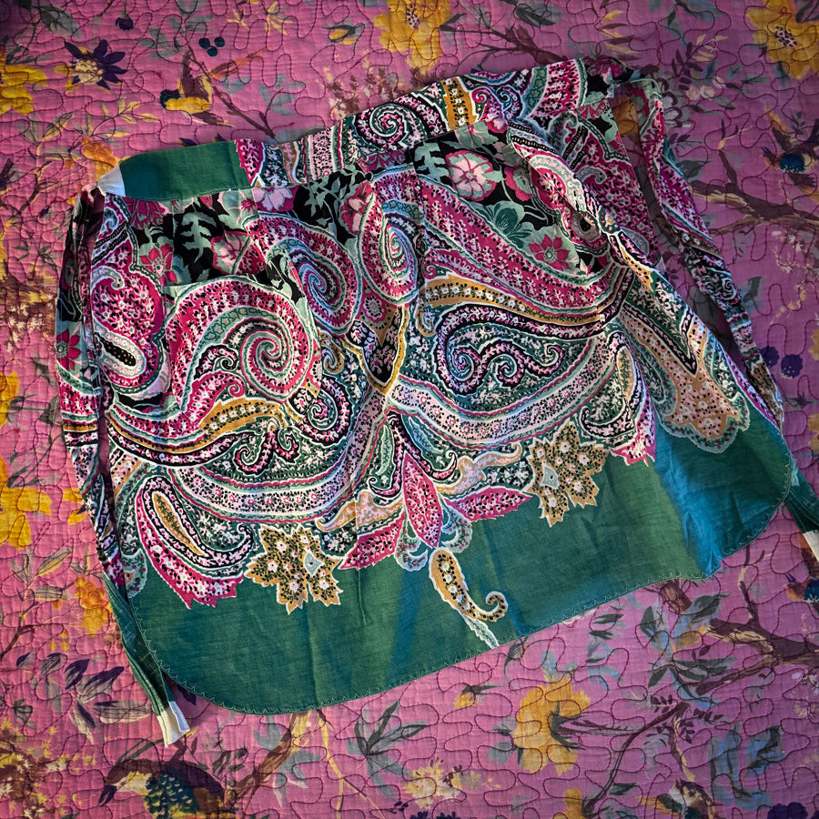 Green retro paisley apron