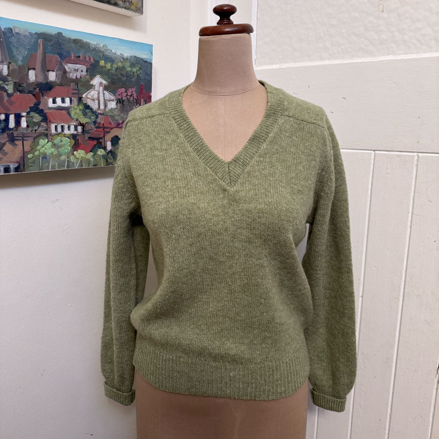 sz 12 vintage green wool jumper