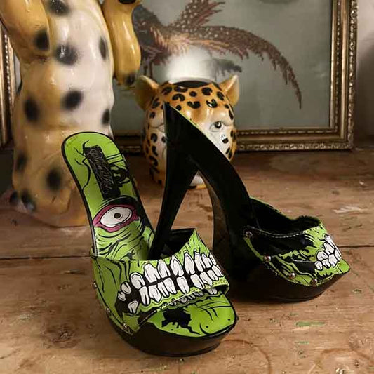 sz 37 Zombie Iron Fist mule heels