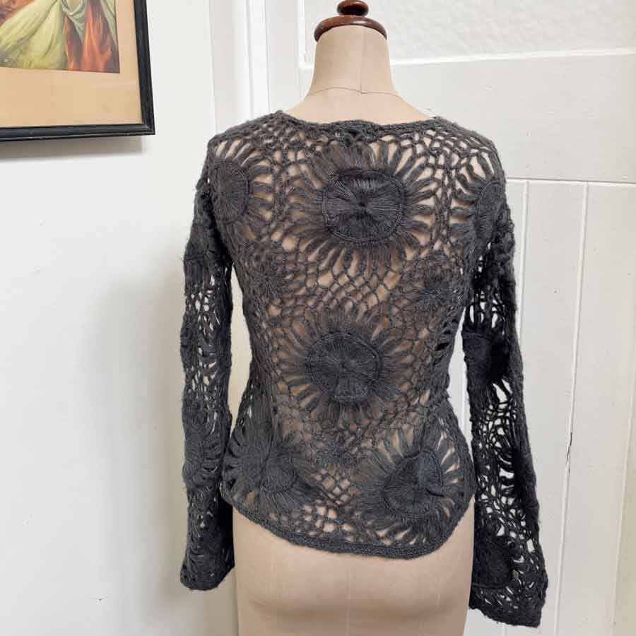 sz M-L grey crochet cardigan