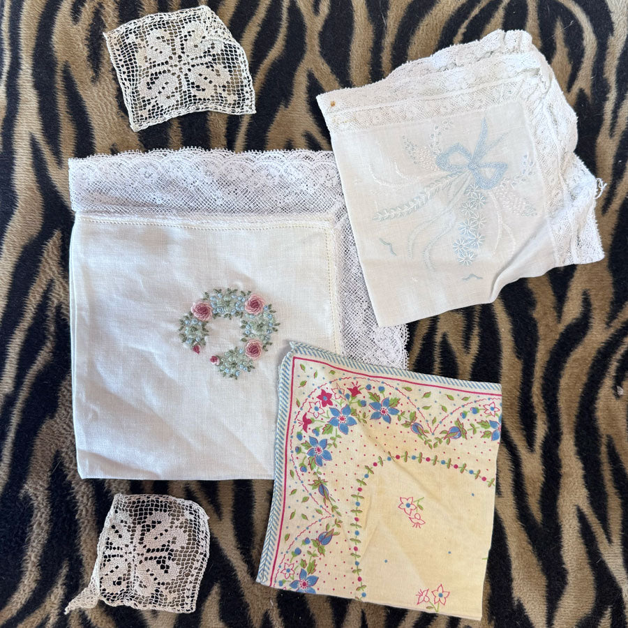 Hankerchief set