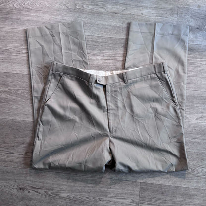 sz 107S Hard Yakka cream pants