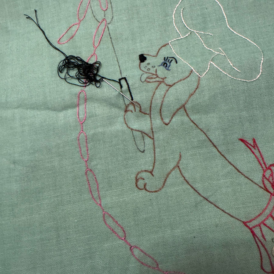 Hot dog tablecloth green