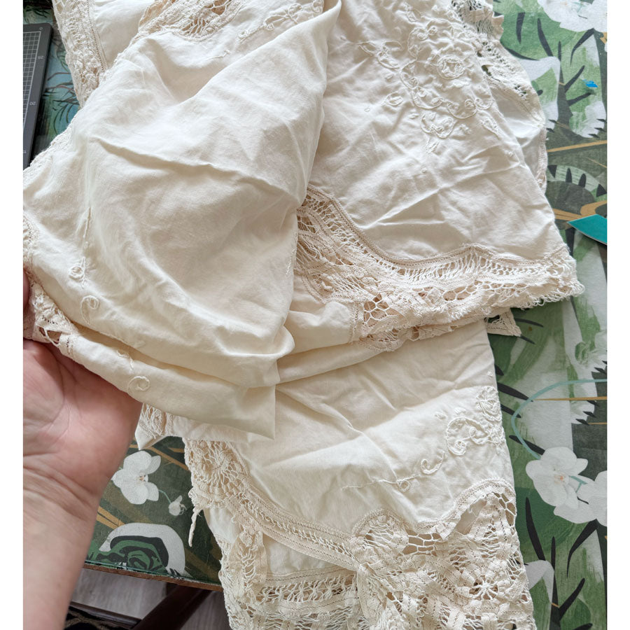 Huge cream embroidered lace tablecloth