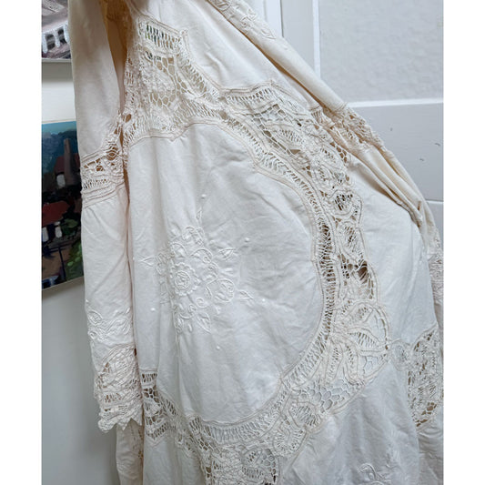 Huge cream embroidered lace tablecloth