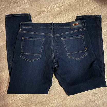 sz 40 Hugo Boss dark denim designer jeans