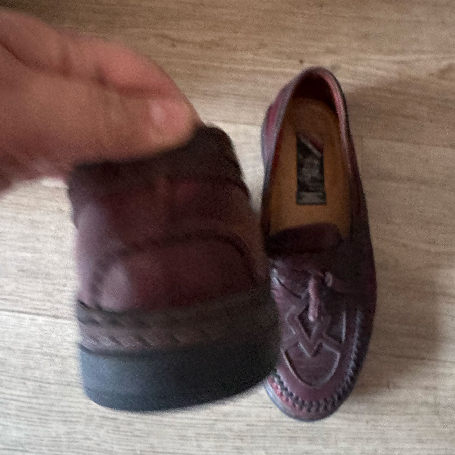 sz 41 Italian leather loafers