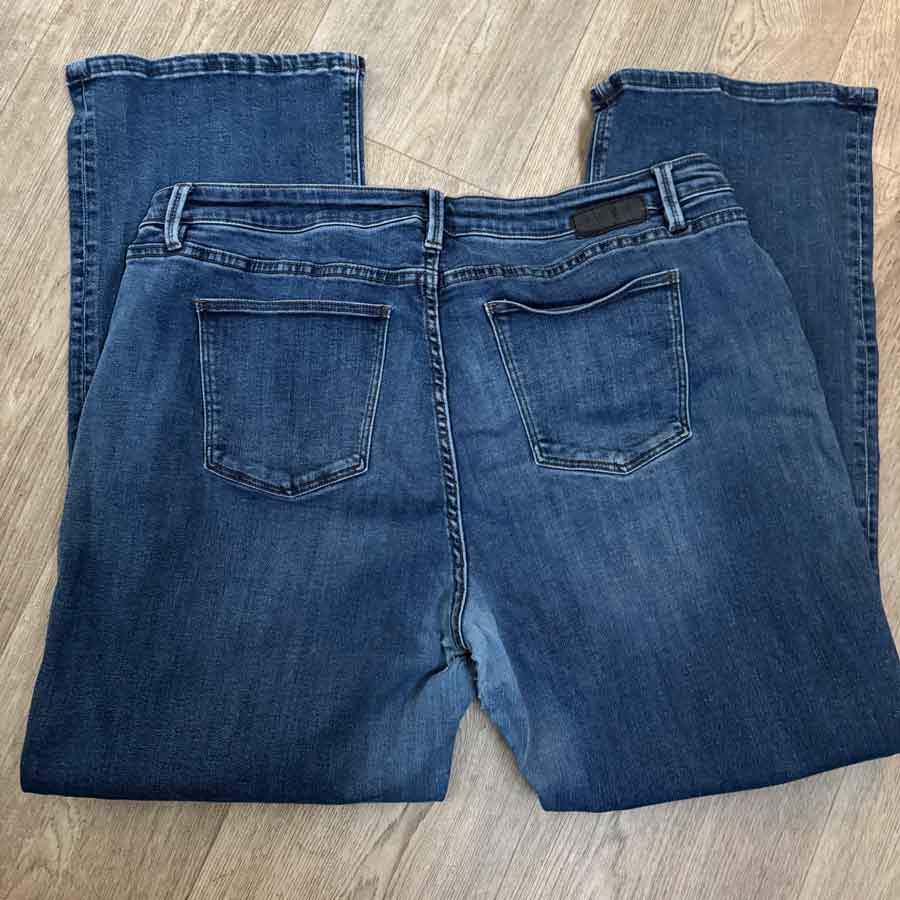 sz 20 Jeans West curve bootcut