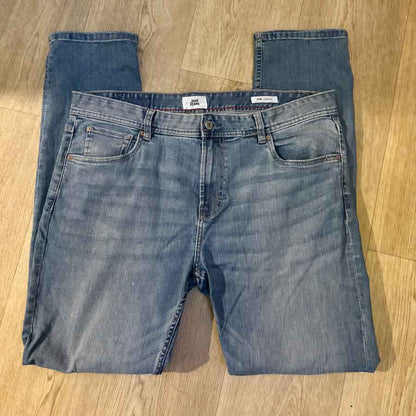 sz 38 mid blue Just Jeans denim