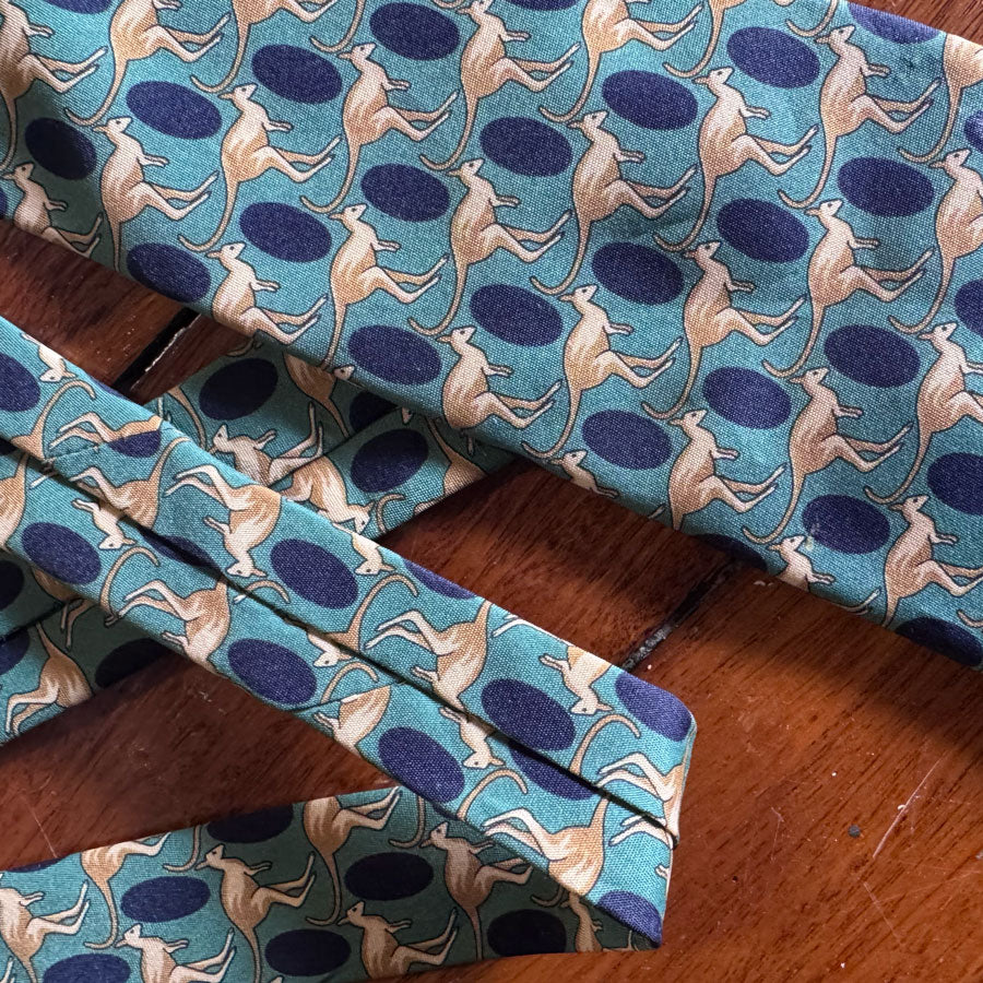 Australiana kangaroo tie