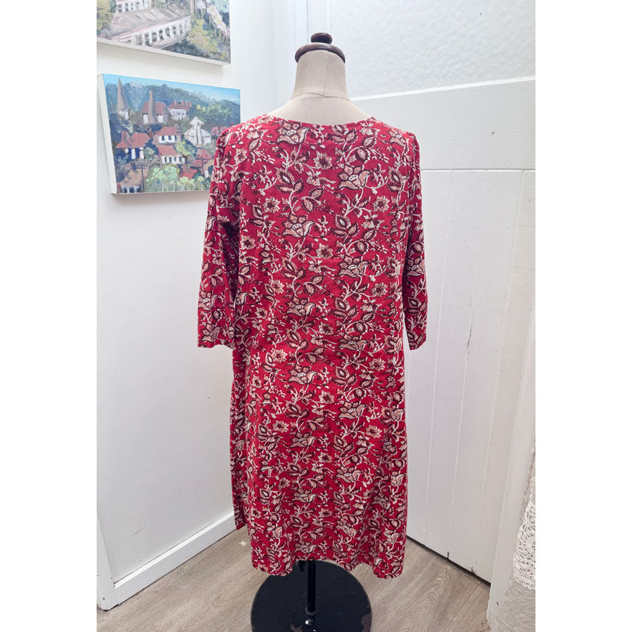 sz M Karma East red dress