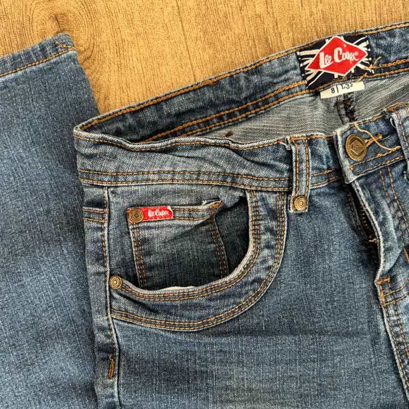 sz 8 Lee Cooper jeans