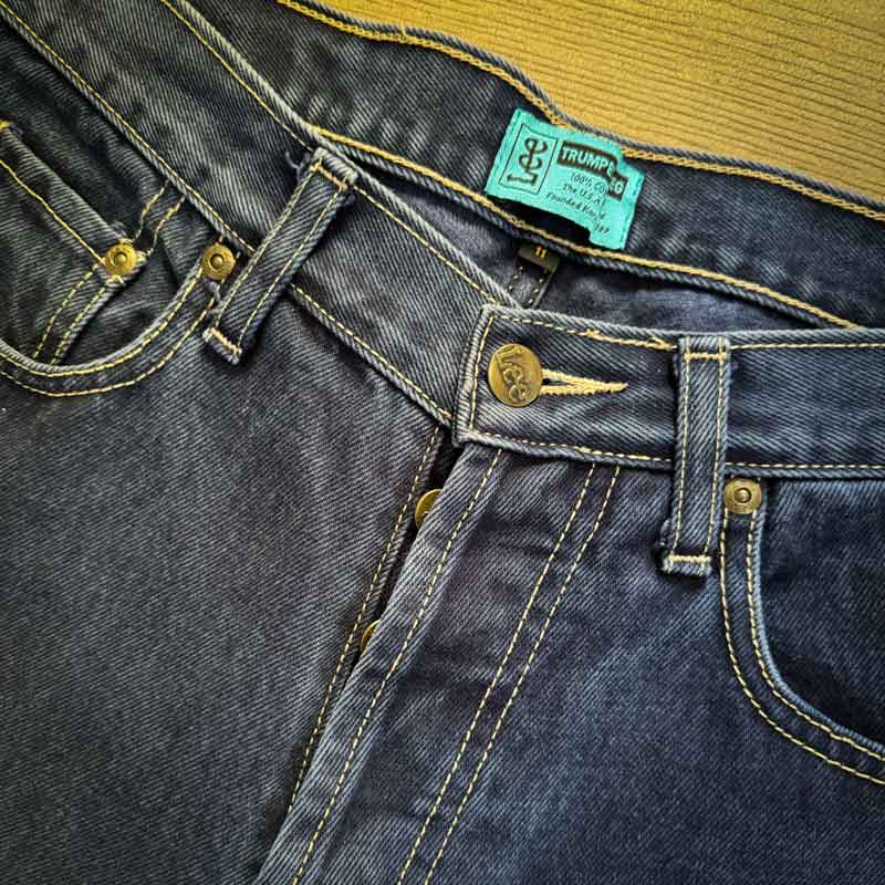 sz 11 Lee trumpet leg jeans