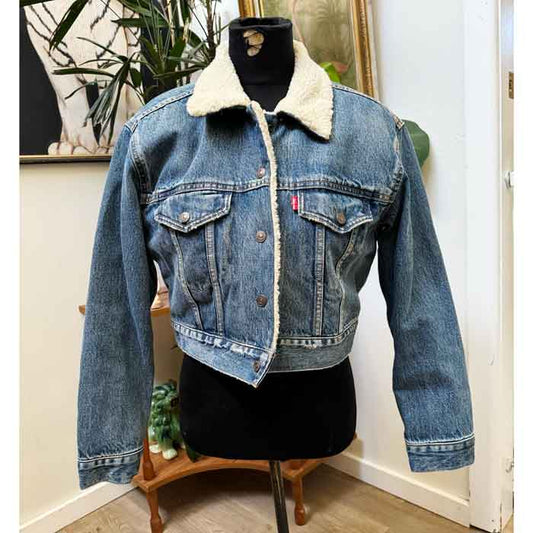 sz M Levis red tab sherpa denim jacket