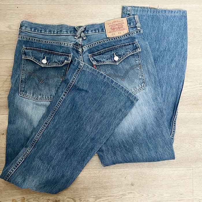 sz XL Levis 852 flares