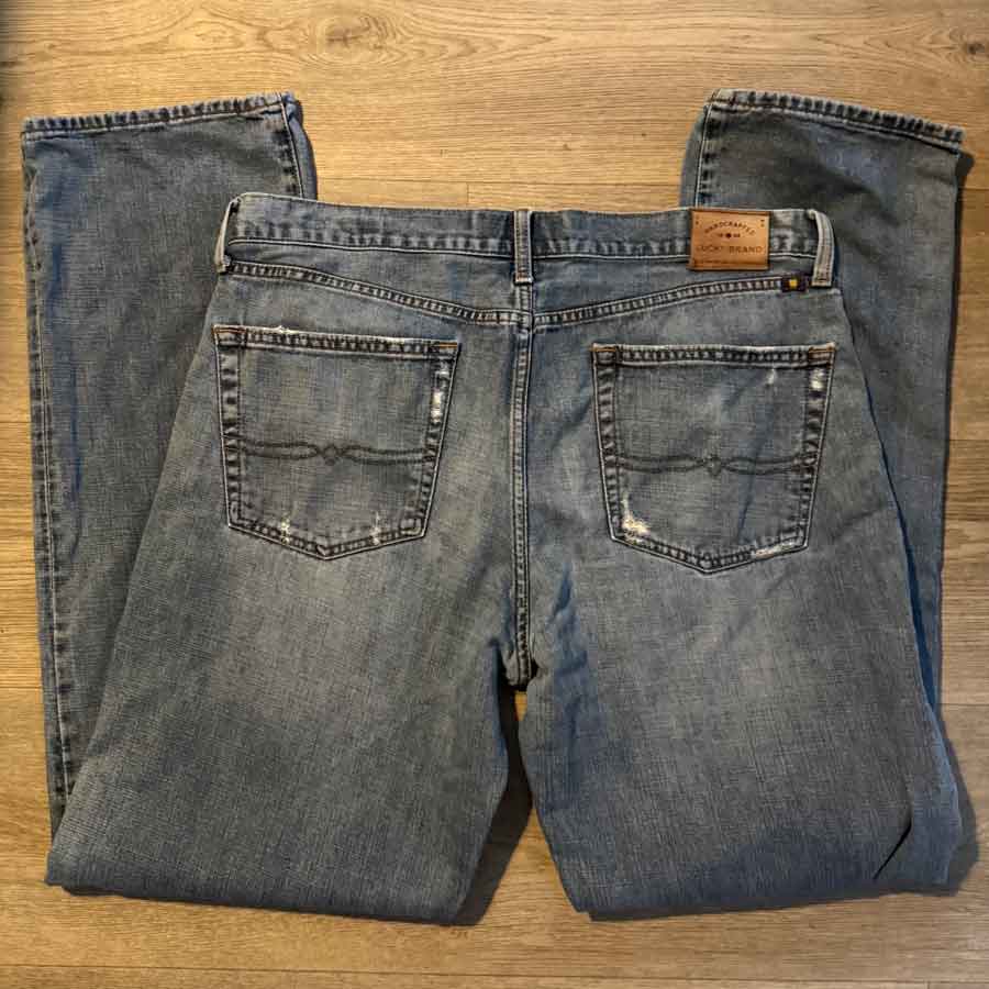 sz 36 / 34 Lucky Brand vintage style jeans