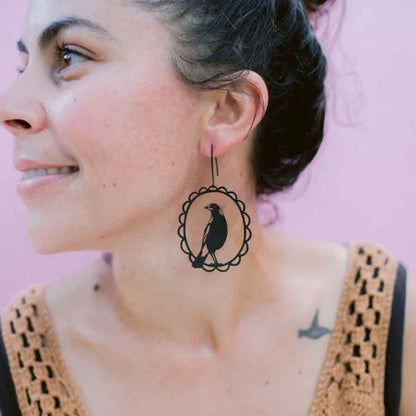 Magpie midi black earrings
