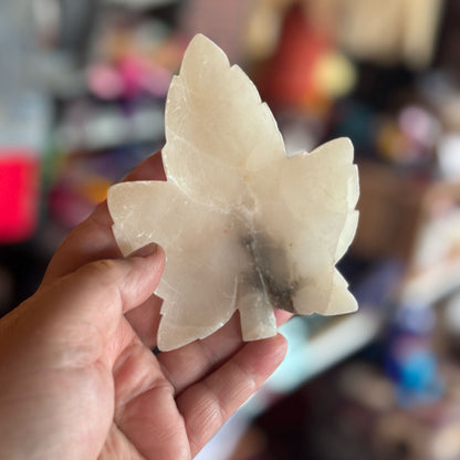Unusual leaf trinket tray