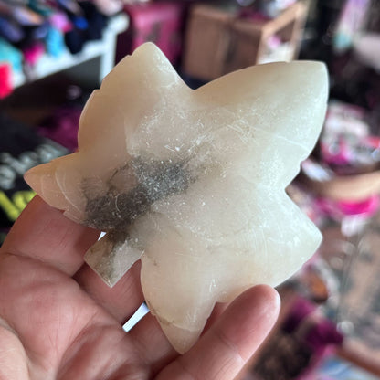 Unusual leaf trinket tray