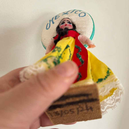 Set of 2 Mexico tourist dolls