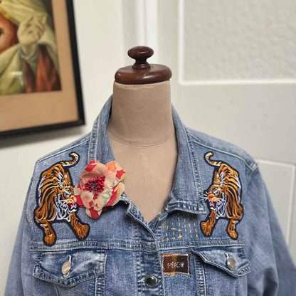 sz 20 MIAOW tiger fringed jacket