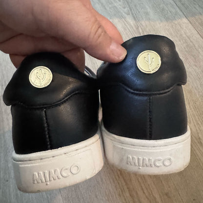 sz 42 black MIMCO sneakers
