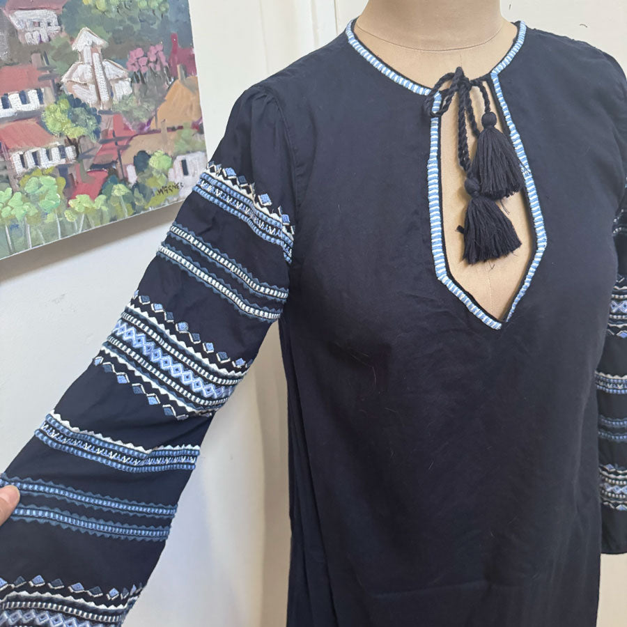 sz 6 Tigerlily navy dress