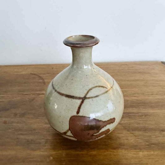 Sweet earthenware pottery vase