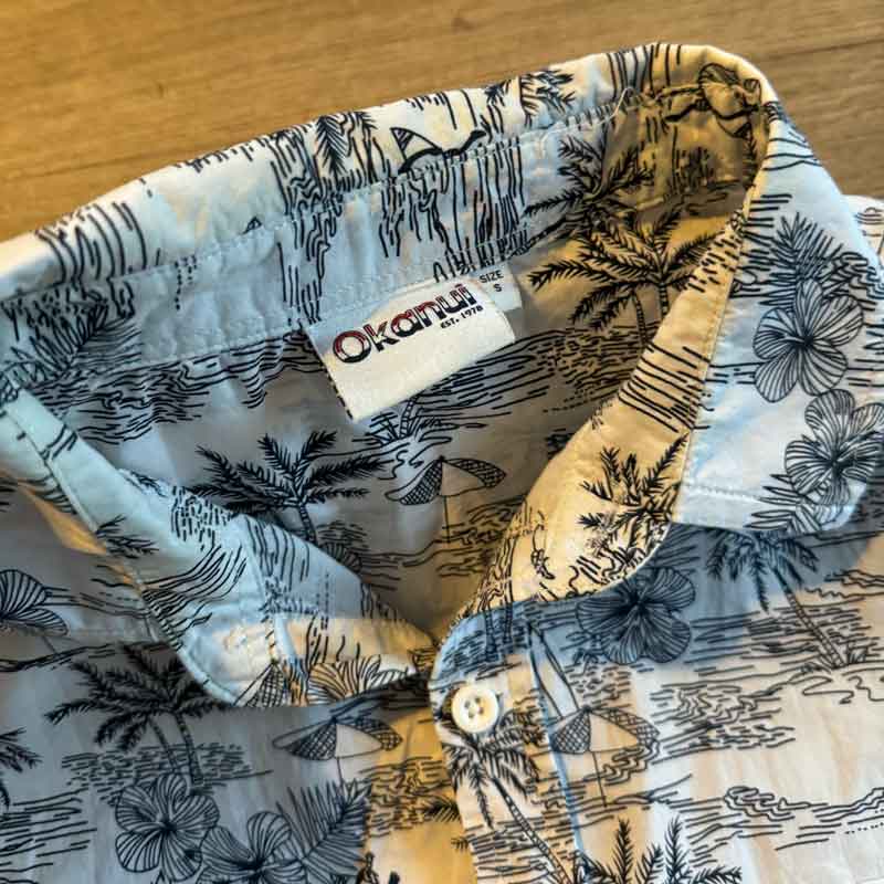 sz S Okanui surf shirt