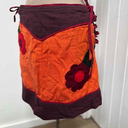sz S-M funky orange flower skirt
