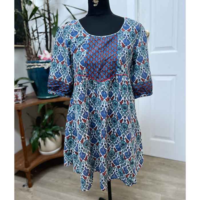 sz 12 Orientique blue indian blouse