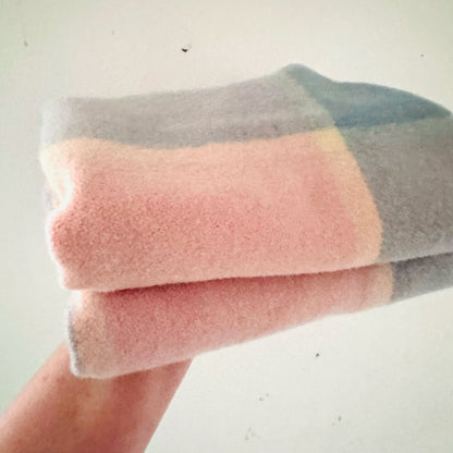 Blanket : check pink blue wool remnant