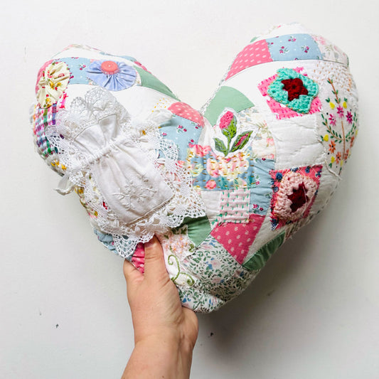 Handmade Heart: Pollies Pocket cushion