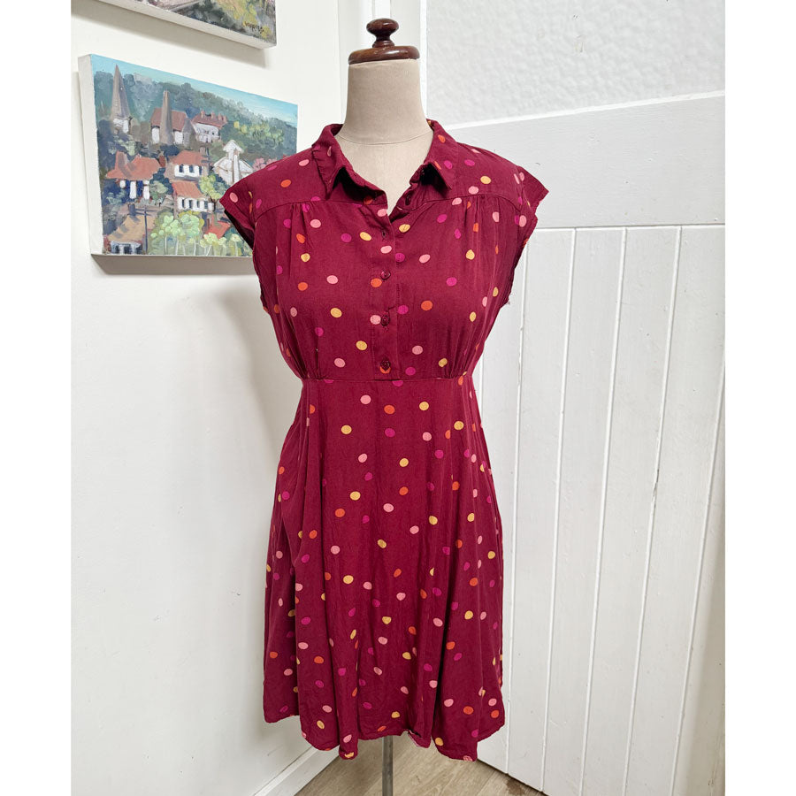 sz 14 Princess Highway maroon tea dress