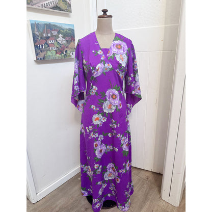 sz S-M 1970's purple maxi dress
