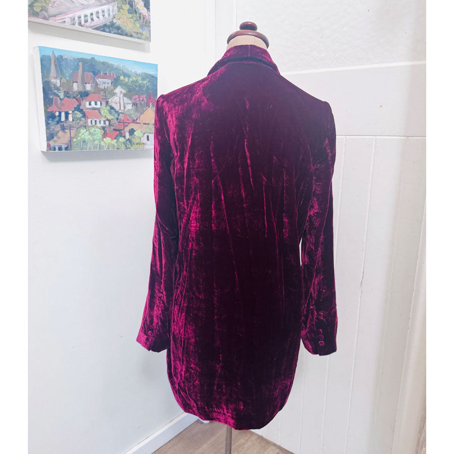 sz M red velvet tuxedo jacket