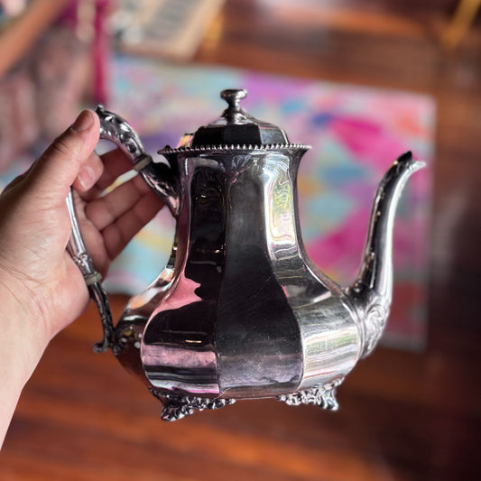 Vintage silver plated tea pot 2