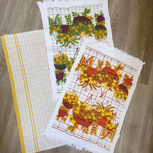 Set 3 retro kitchen towels