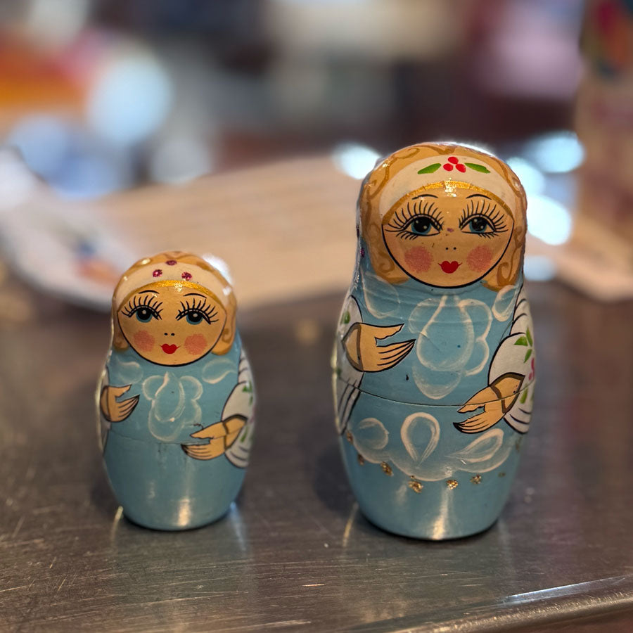 Set of 2 Russian Dolls