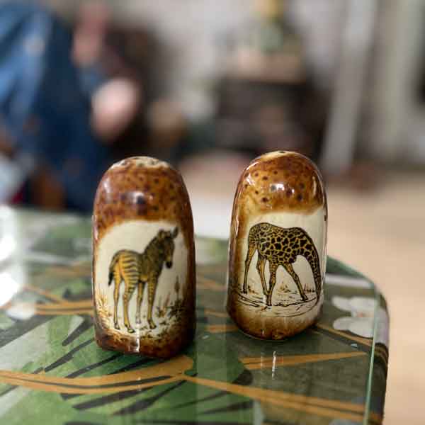 Safari salt and pepper set 8426