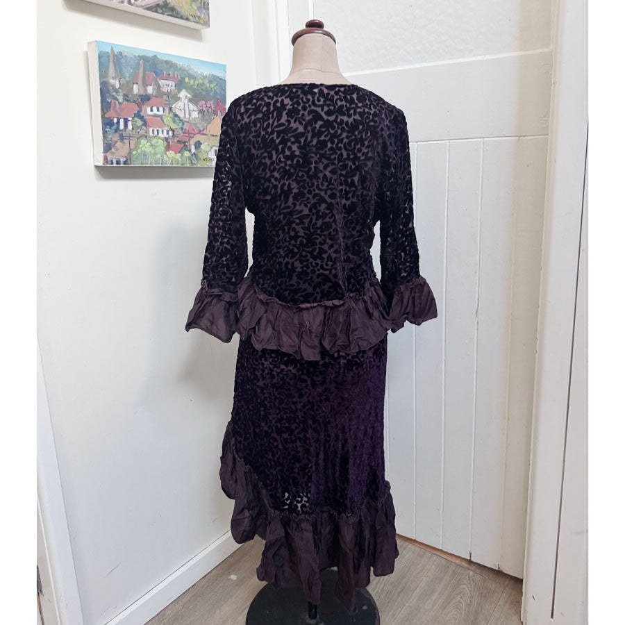 sz M Sarah Jane burnout velvet set