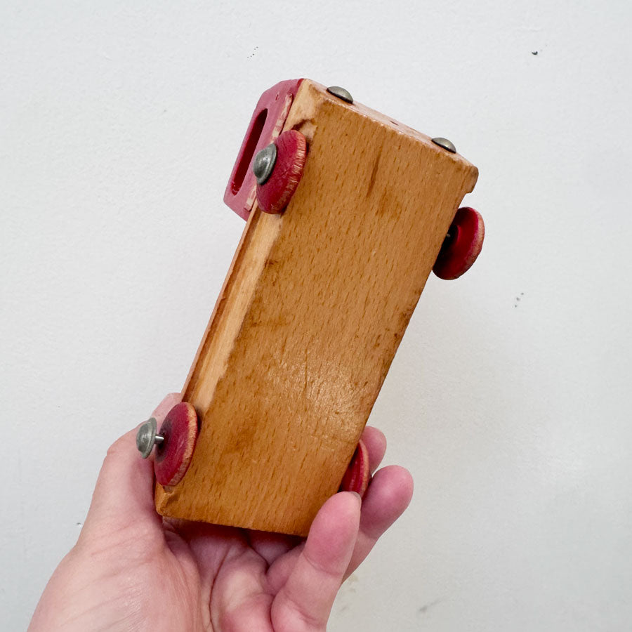 Wooden Shell truck vintage
