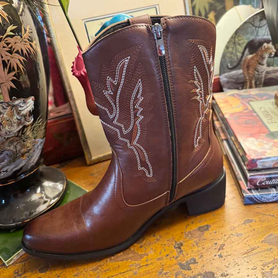sz 43 shortie brown cowboy boots
