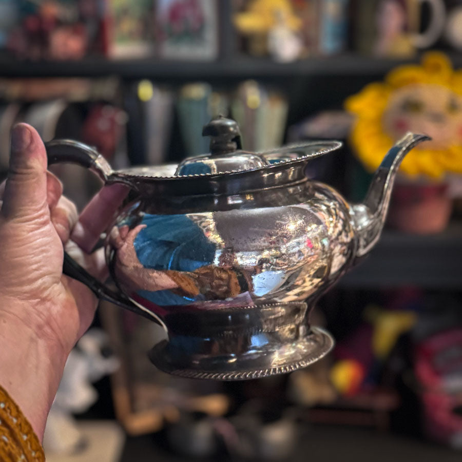 Vintage silver plated tea pot