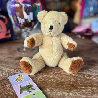 Hillview Lane vintage teddy bear