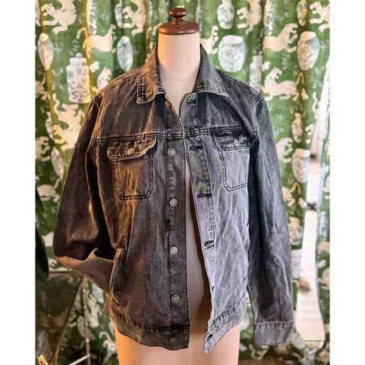 sz L black denim trucker jacket